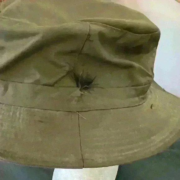 Totes Army Green rain hat. Large - Picture 2 of 7